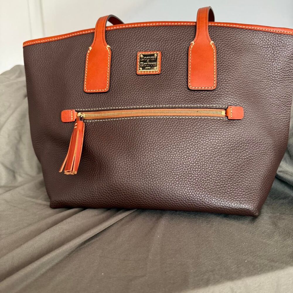 Dooney & Bourke Medium Convertible Tote